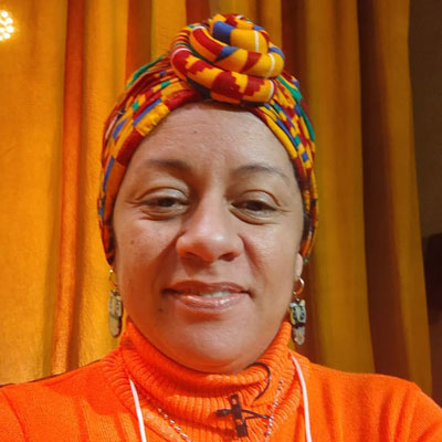 Samanta-Lopes—Especialista-em-Inclusão-Digital-e-Diversidade-Corporativa.jpg—nova